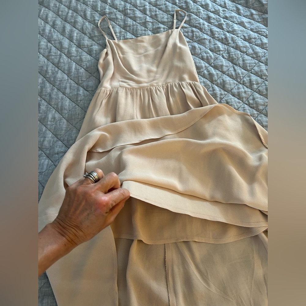 Reformation dress. - Picture 8 of 8